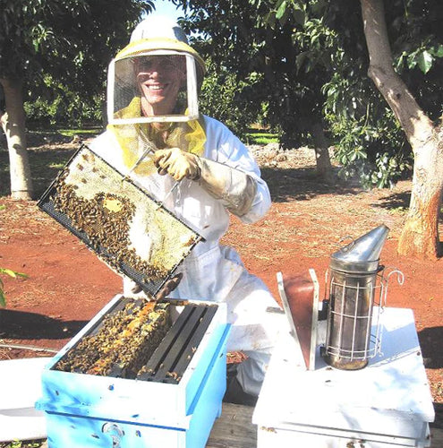 Best honey made in Hawaii. All-natural Hawaii honey from Hawaiian Rainbow Bees.